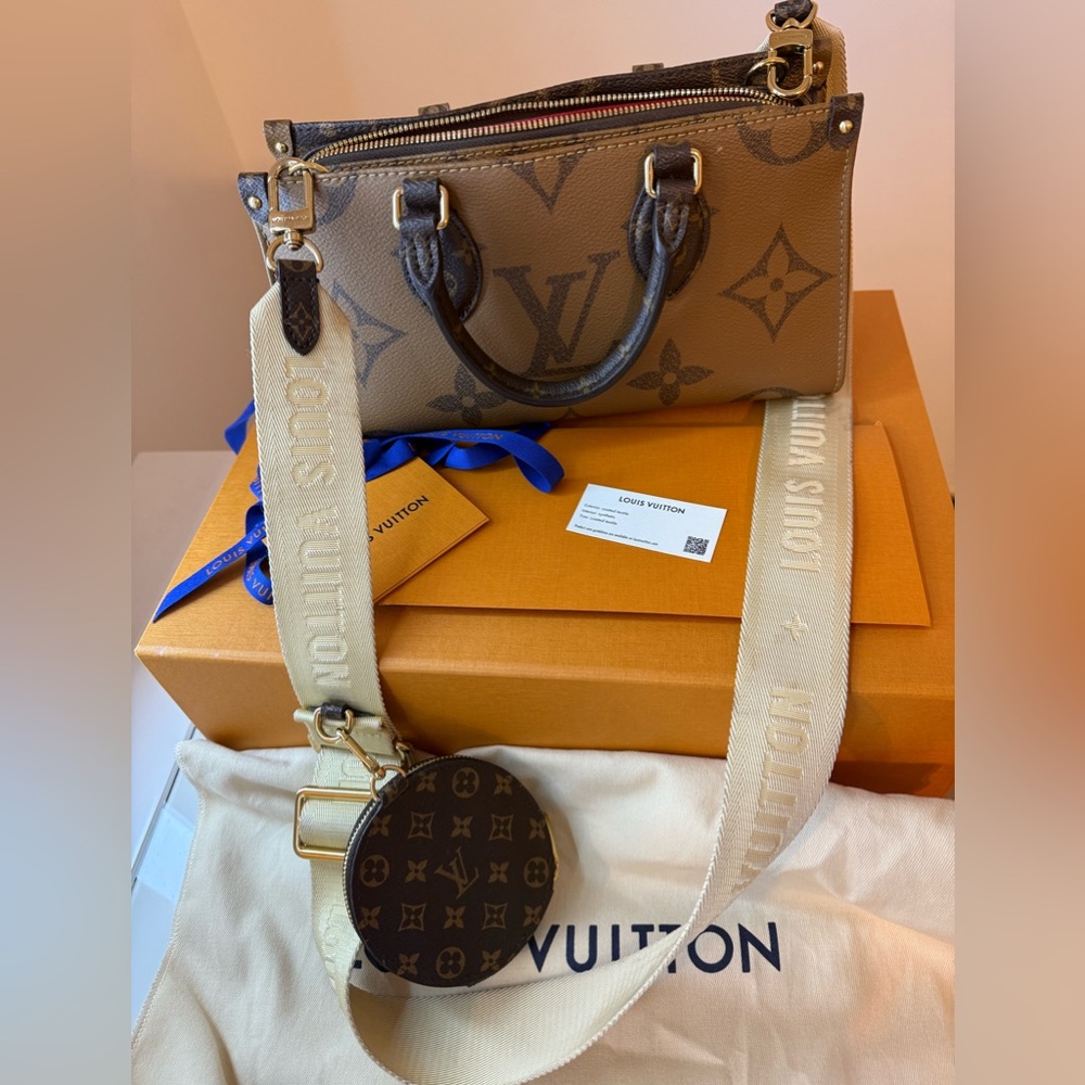 Louis Vuitton OnTheGo East West crossbody